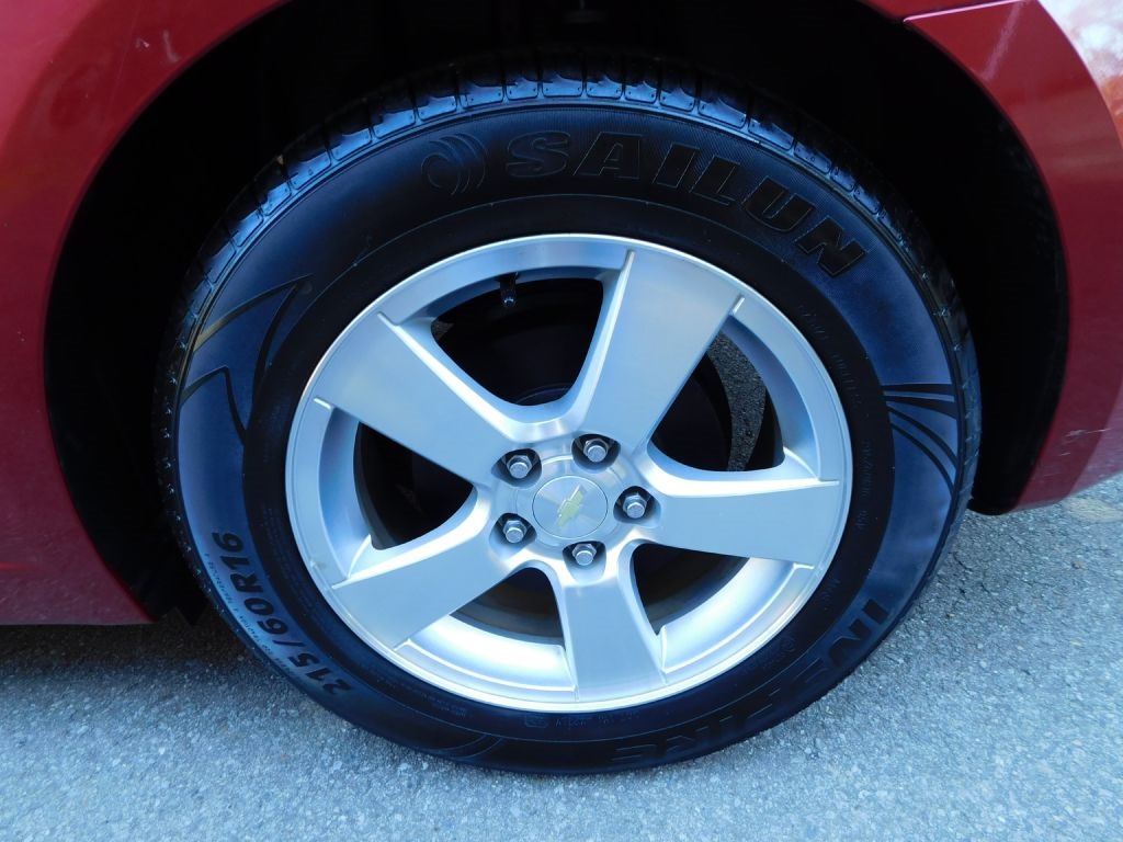 Chevrolet Cruze 1LT 2012