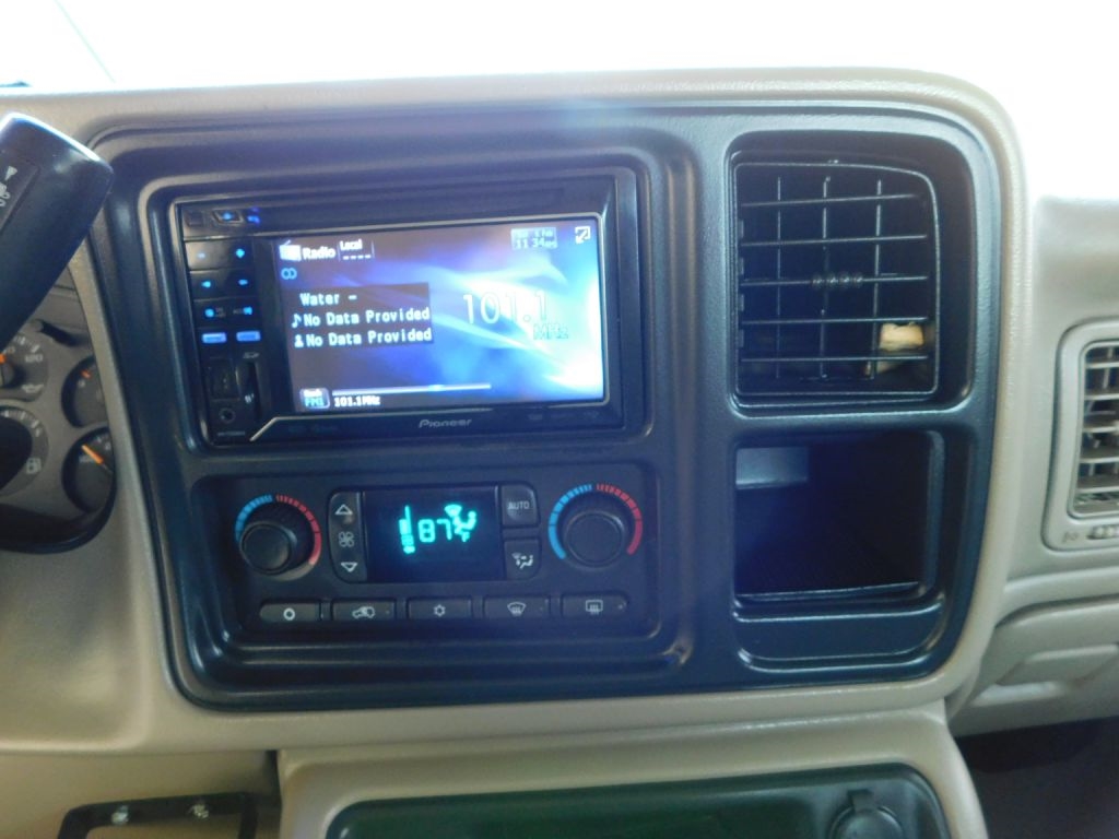 Chevrolet Silverado 2500HD LT Crew Cab Long Bed 4WD 2004