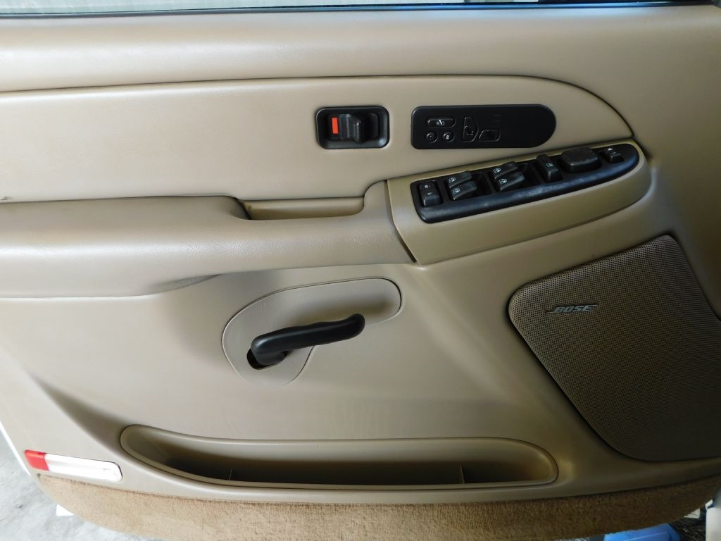 Chevrolet Silverado 2500HD LT Crew Cab Long Bed 4WD 2004