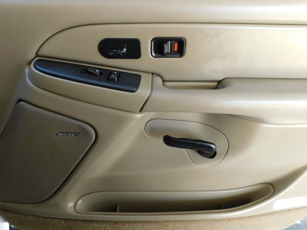 Chevrolet Silverado 2500HD LT Crew Cab Long Bed 4WD 2004