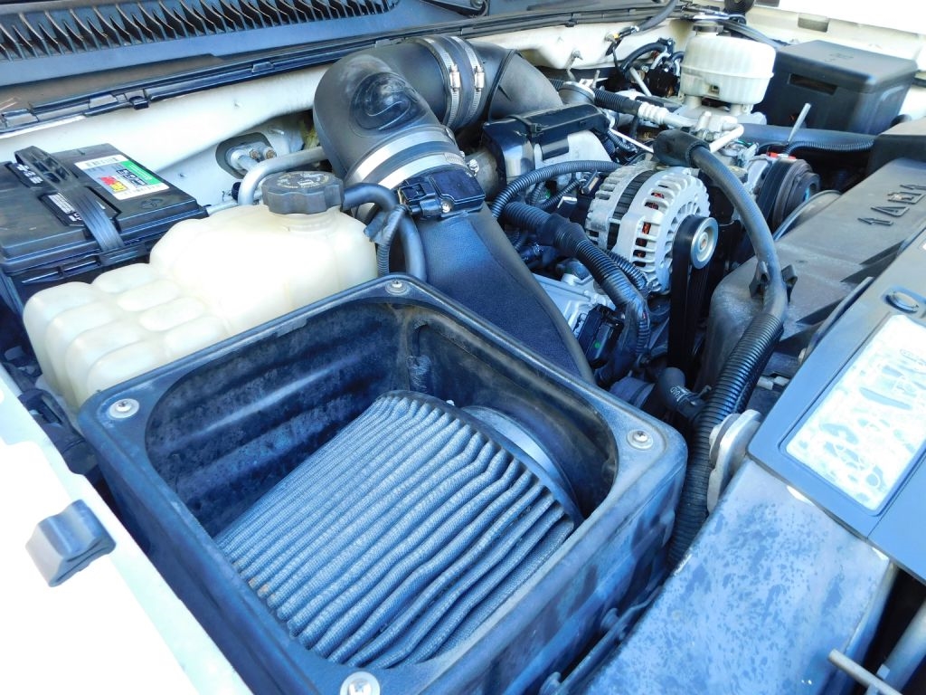 Chevrolet Silverado 2500HD LT Crew Cab Long Bed 4WD 2004