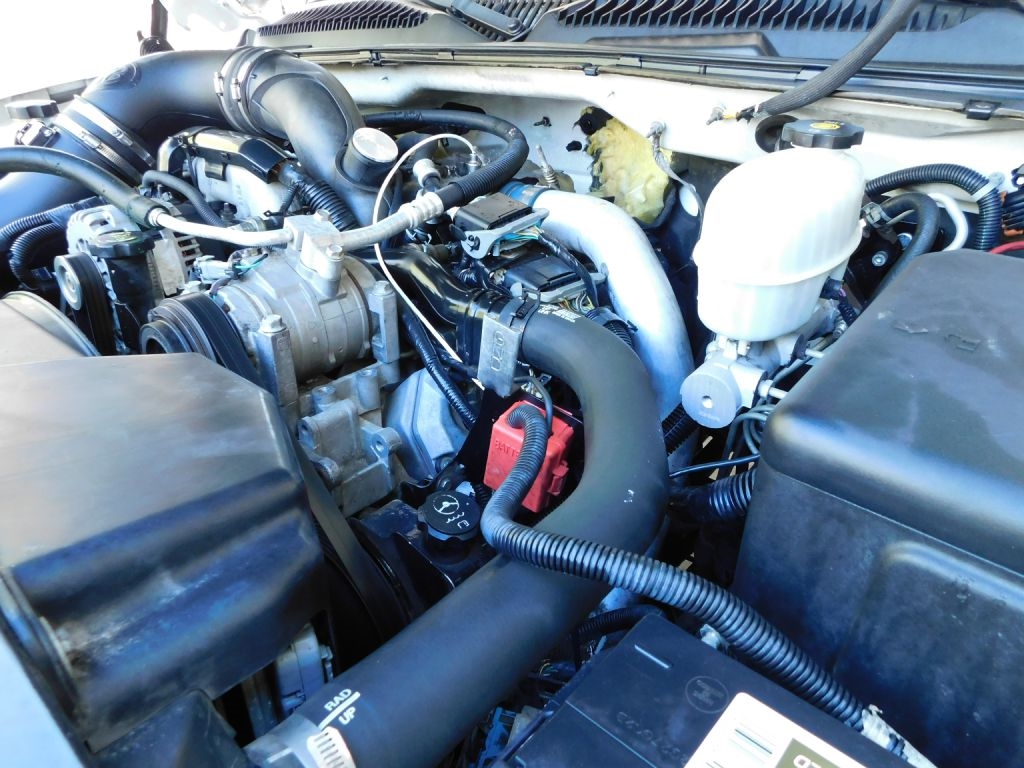 Chevrolet Silverado 2500HD LT Crew Cab Long Bed 4WD 2004