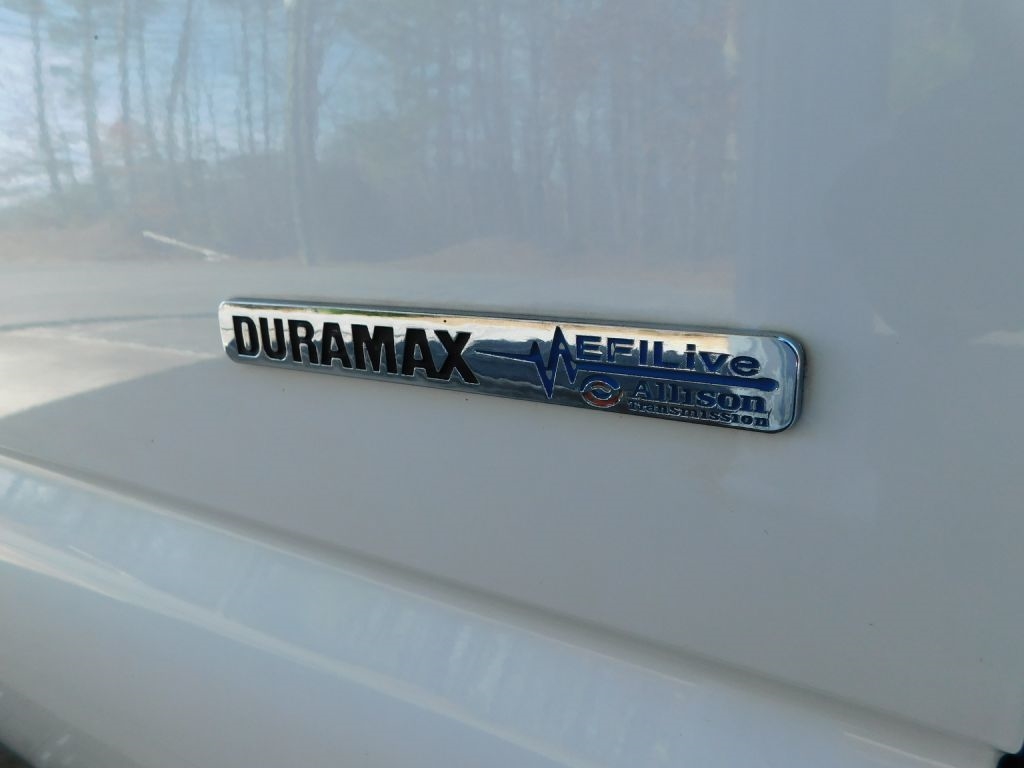 Chevrolet Silverado 2500HD LT Crew Cab Long Bed 4WD 2004