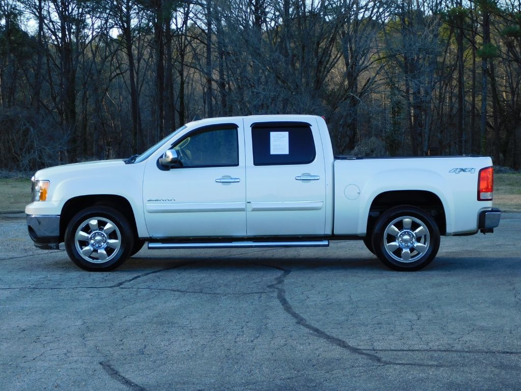 GMC Sierra 1500 SLT Crew Cab 4WD 2011
