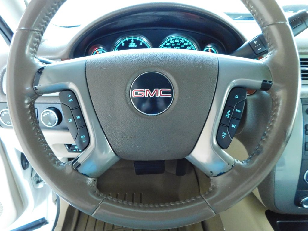 GMC Sierra 1500 SLT Crew Cab 4WD 2011