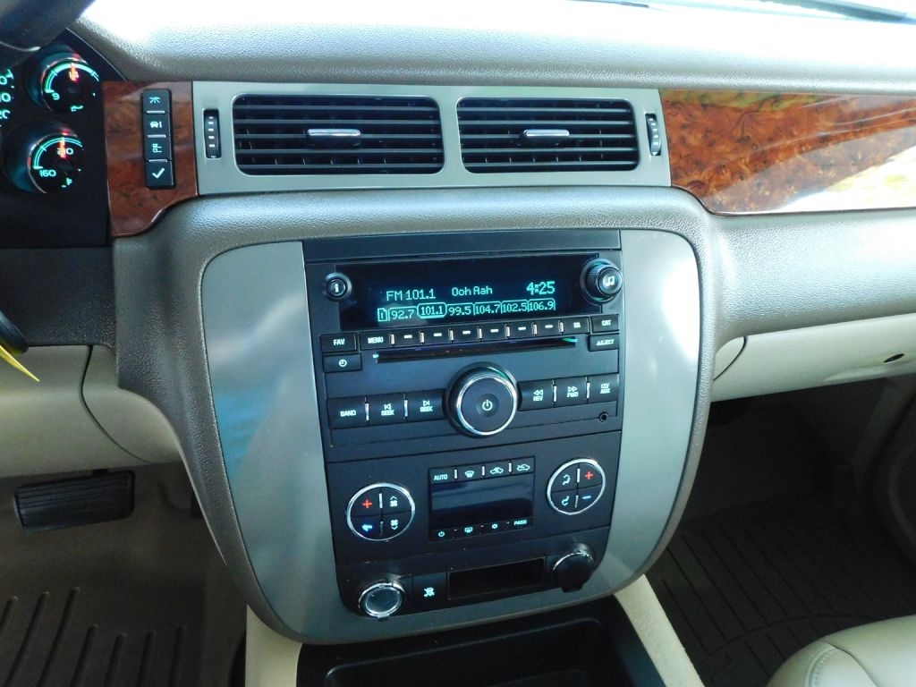 GMC Sierra 1500 SLT Crew Cab 4WD 2011