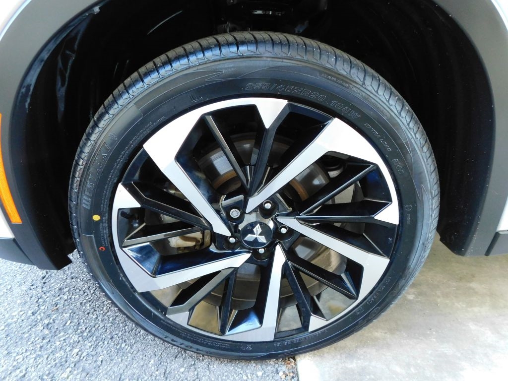 Mitsubishi Outlander SE 2WD 2022