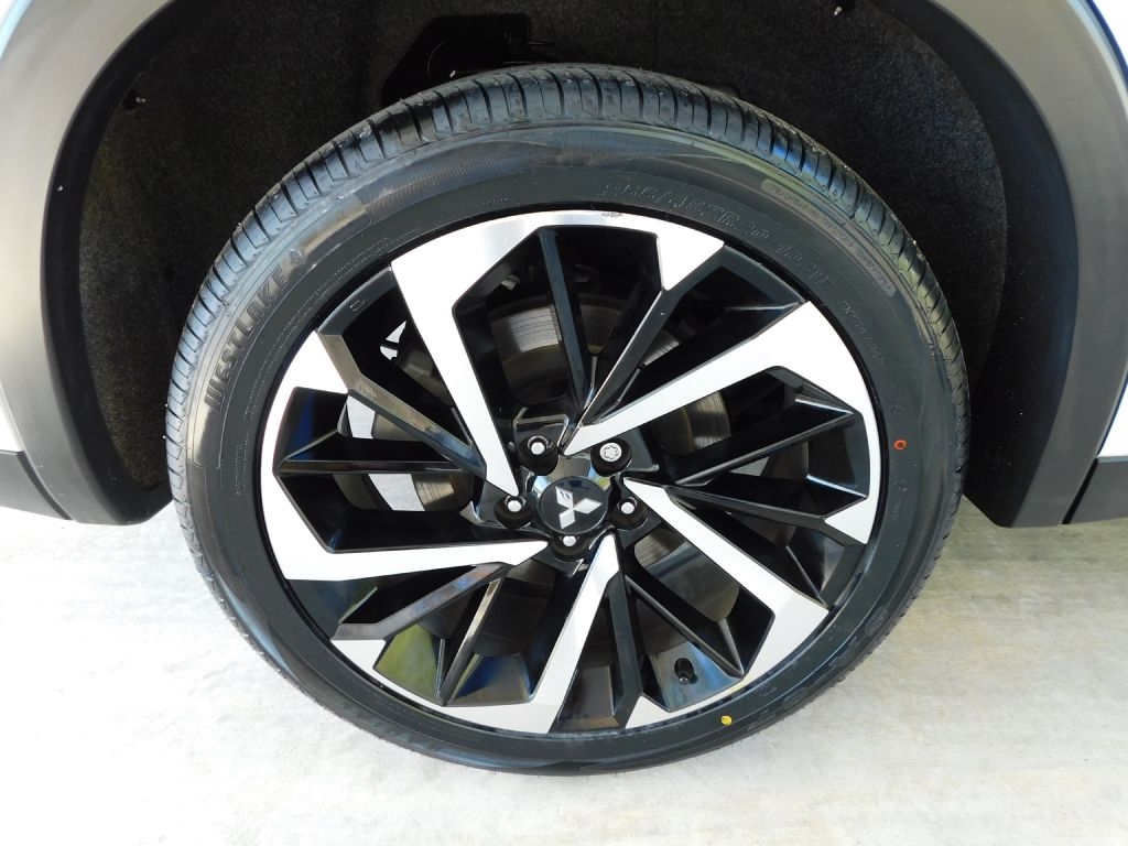 Mitsubishi Outlander SE 2WD 2022