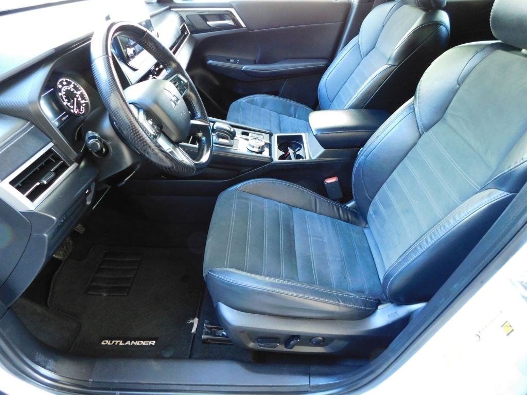 Mitsubishi Outlander SE 2022