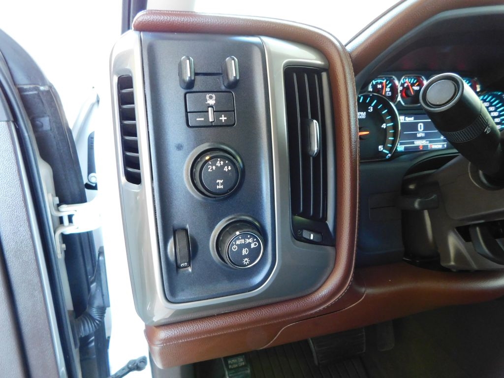 Chevrolet Silverado 2500HD LT Crew Cab 4WD 2016