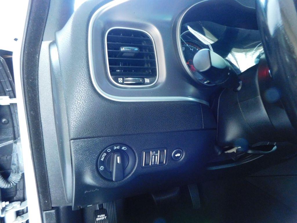 Dodge Charger SXT 2021