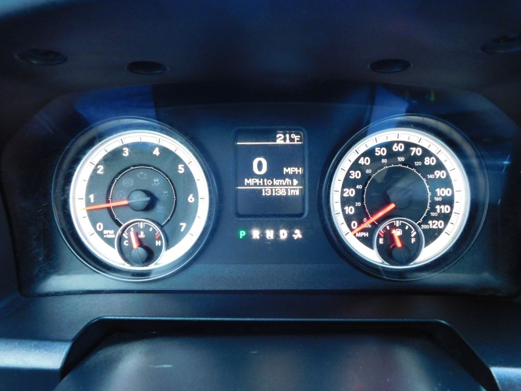 RAM 1500 Tradesman Quad Cab 4WD 2014