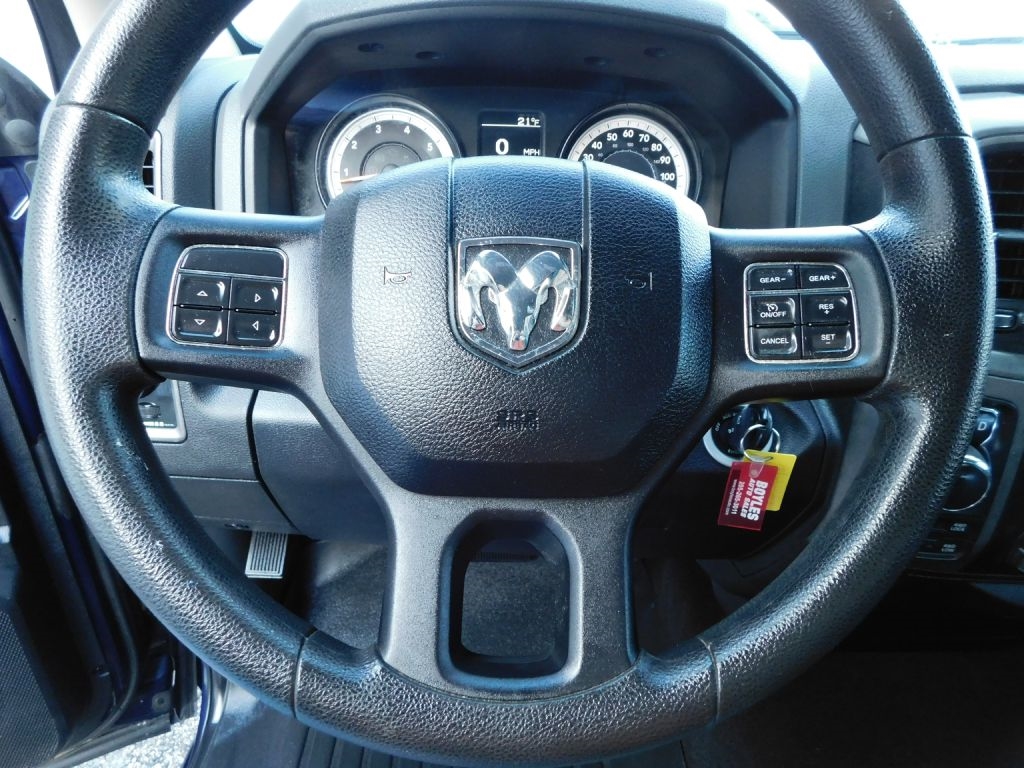 RAM 1500 Tradesman Quad Cab 4WD 2014