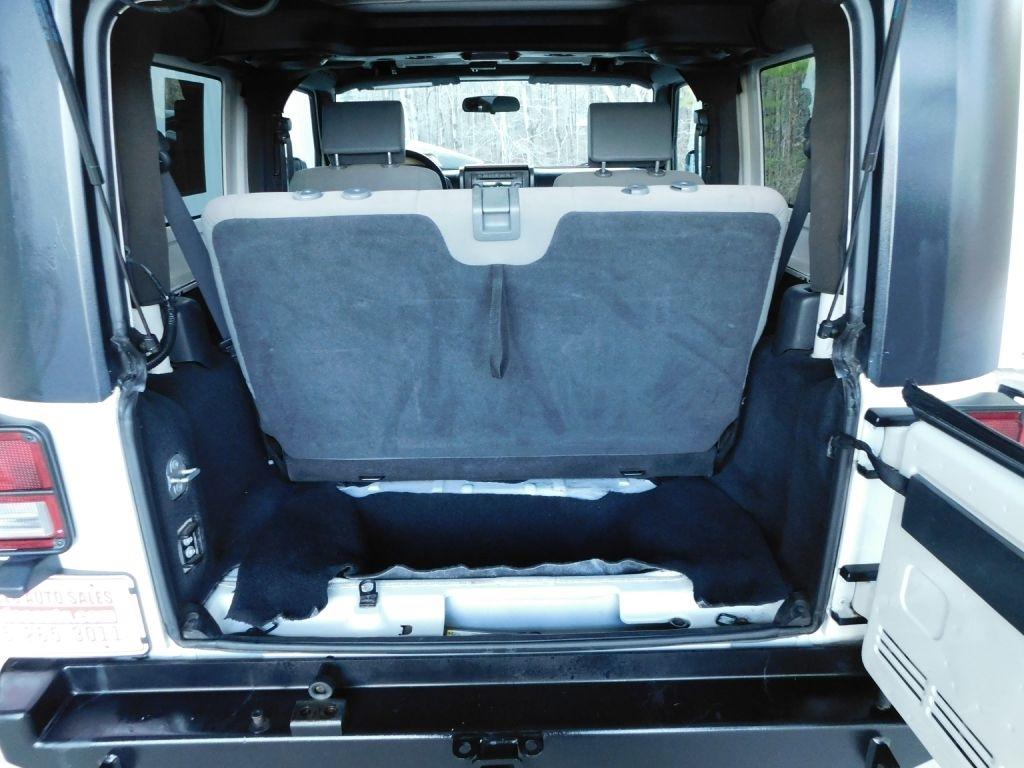 Jeep Wrangler Sport 4WD 2010