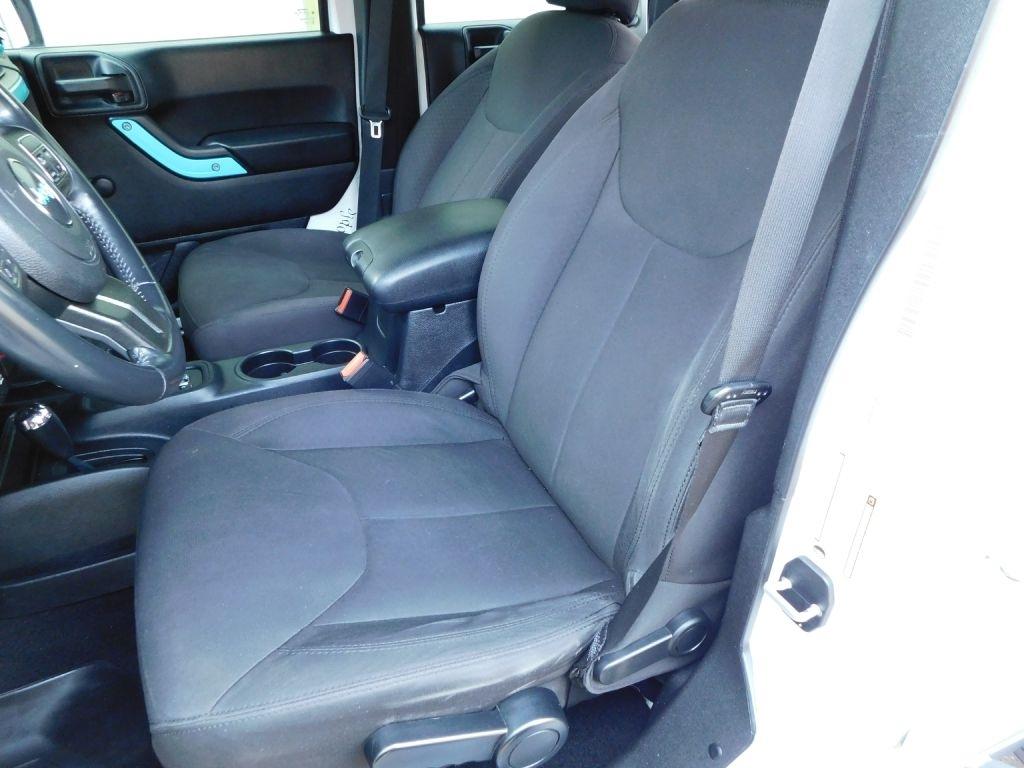 Jeep Wrangler Unlimited Sport 4WD 2015