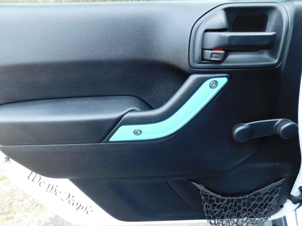 Jeep Wrangler Unlimited Sport 4WD 2015