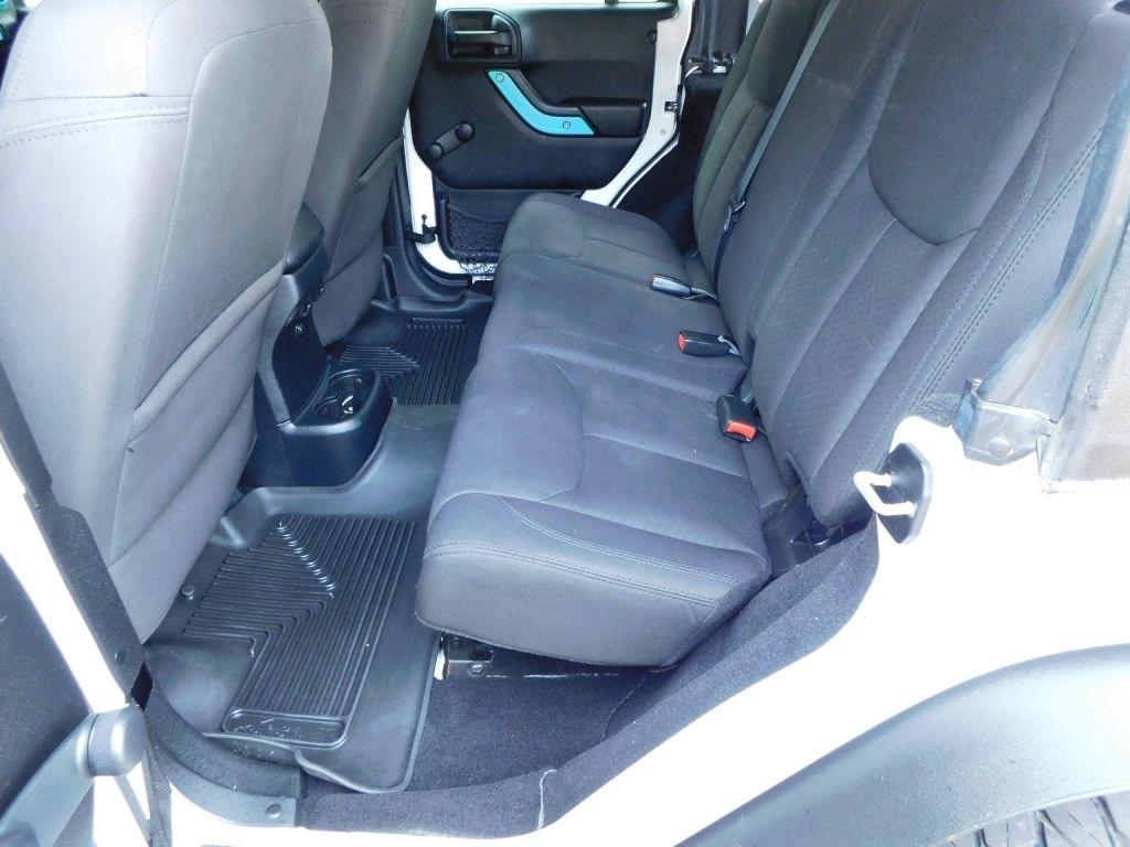 Jeep Wrangler Unlimited Sport 4WD 2015