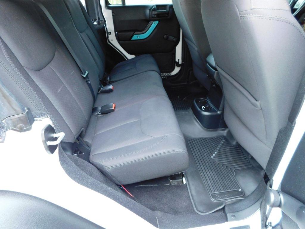 Jeep Wrangler Unlimited Sport 4WD 2015