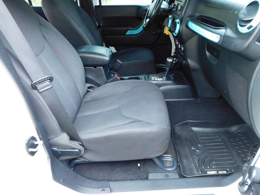 Jeep Wrangler Unlimited Sport 4WD 2015