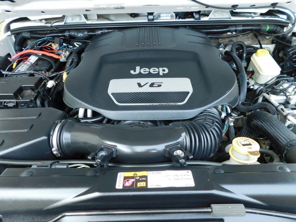 Jeep Wrangler Unlimited Sport 4WD 2015