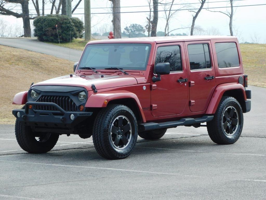 Jeep Wrangler Unlimited Sahara 4WD 2012