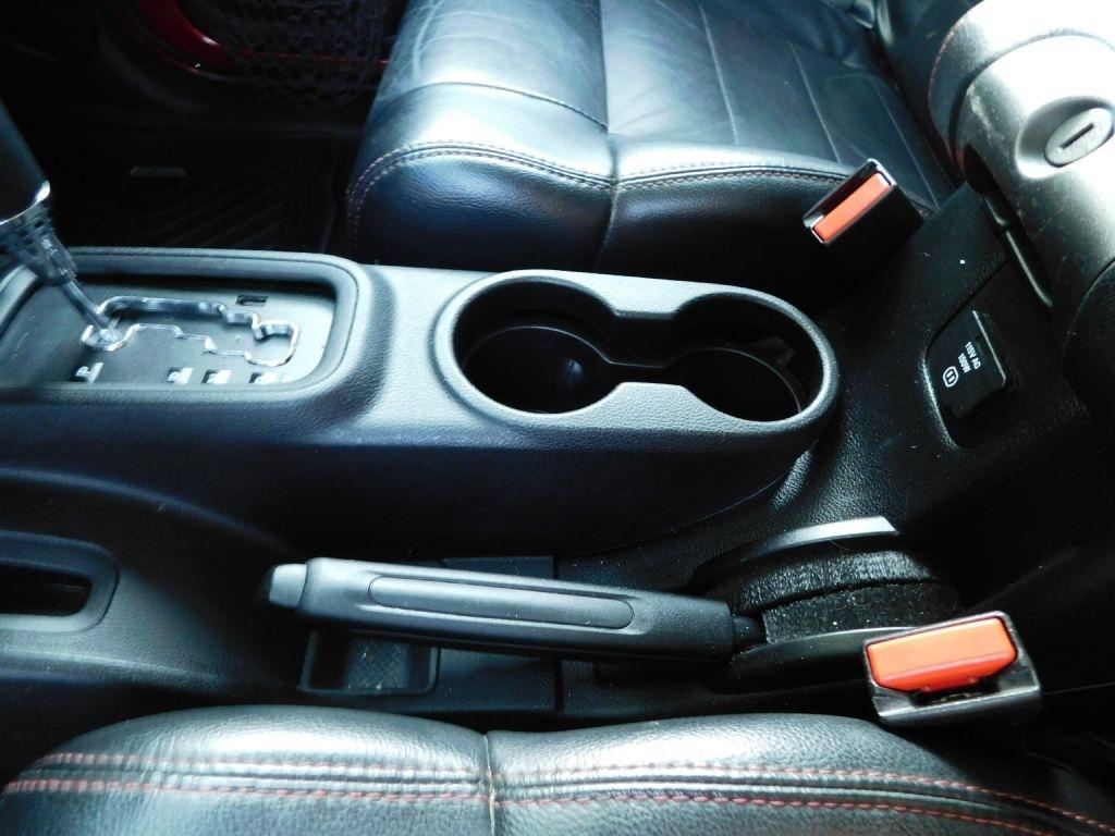 Jeep Wrangler Unlimited Sahara 4WD 2012