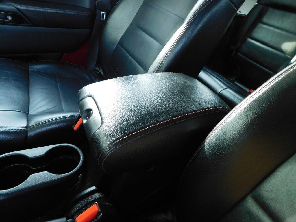 Jeep Wrangler Unlimited Sahara 4WD 2012