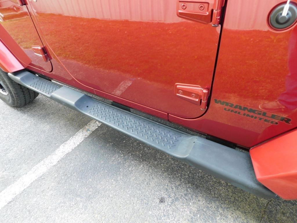 Jeep Wrangler Unlimited Sahara 4WD 2012