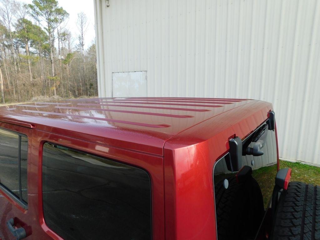 Jeep Wrangler Unlimited Sahara 4WD 2012