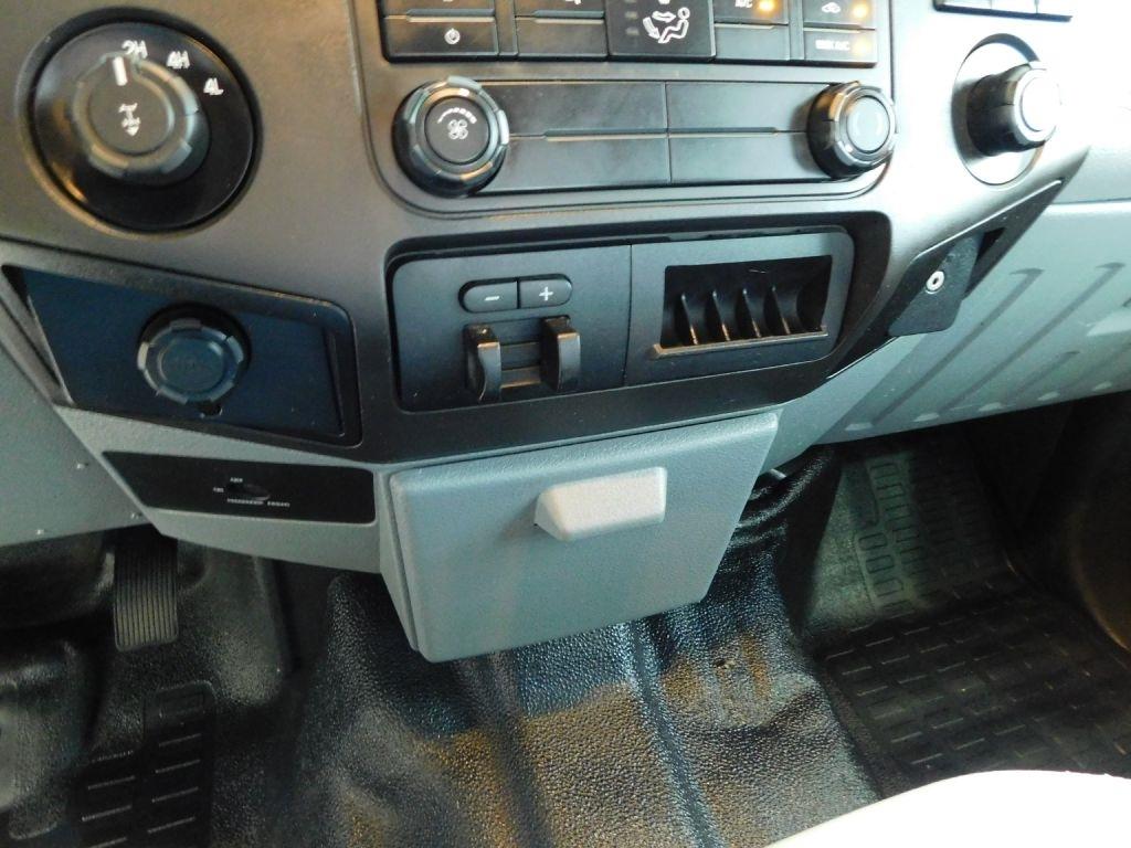 Ford F-250 SD XL SuperCab 4WD 2016