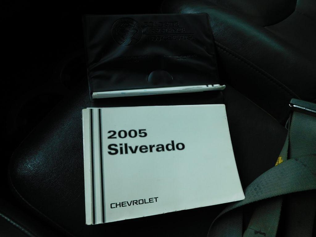 Chevrolet Silverado 2500HD Ext. Cab Long Bed 2WD 2005