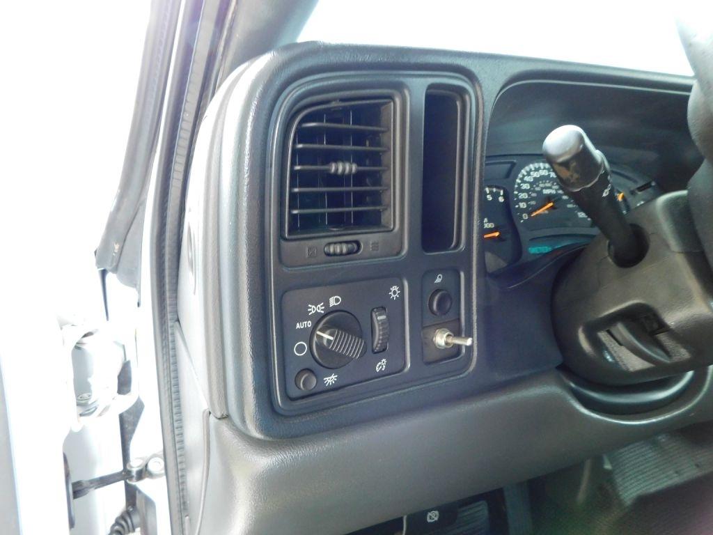 Chevrolet Silverado 2500HD LT Ext. Cab Long Bed 2WD 2005