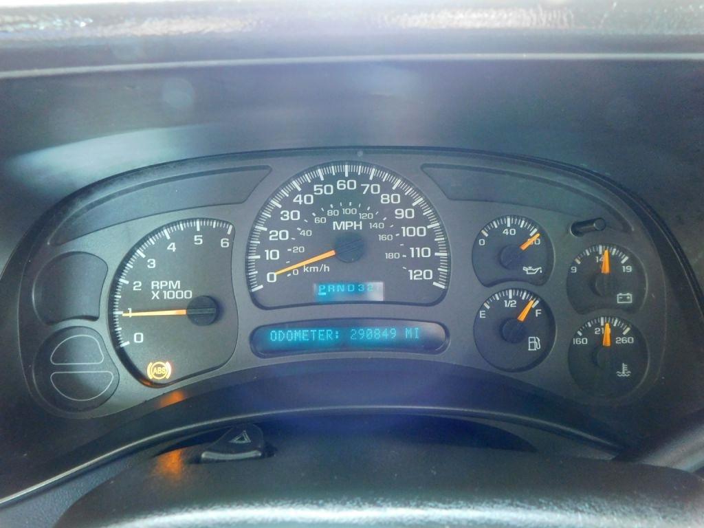 Chevrolet Tahoe 4WD 2003