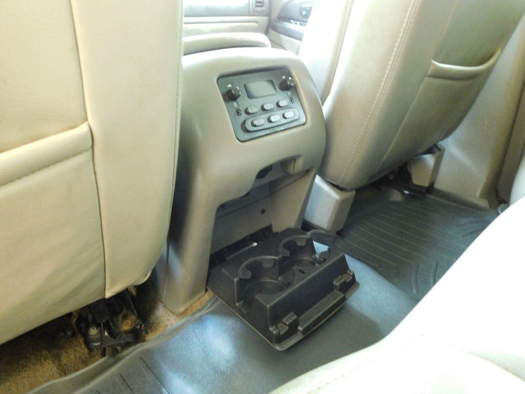 Chevrolet Tahoe 4WD 2003