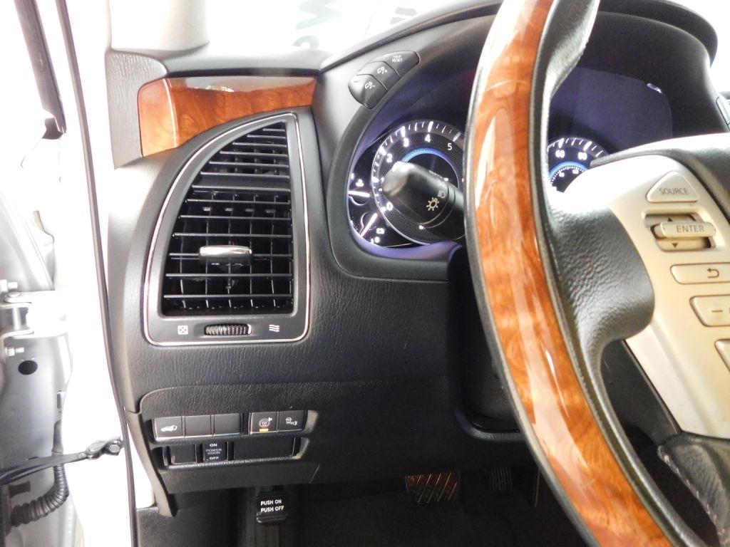 Infiniti QX80 2WD 2017