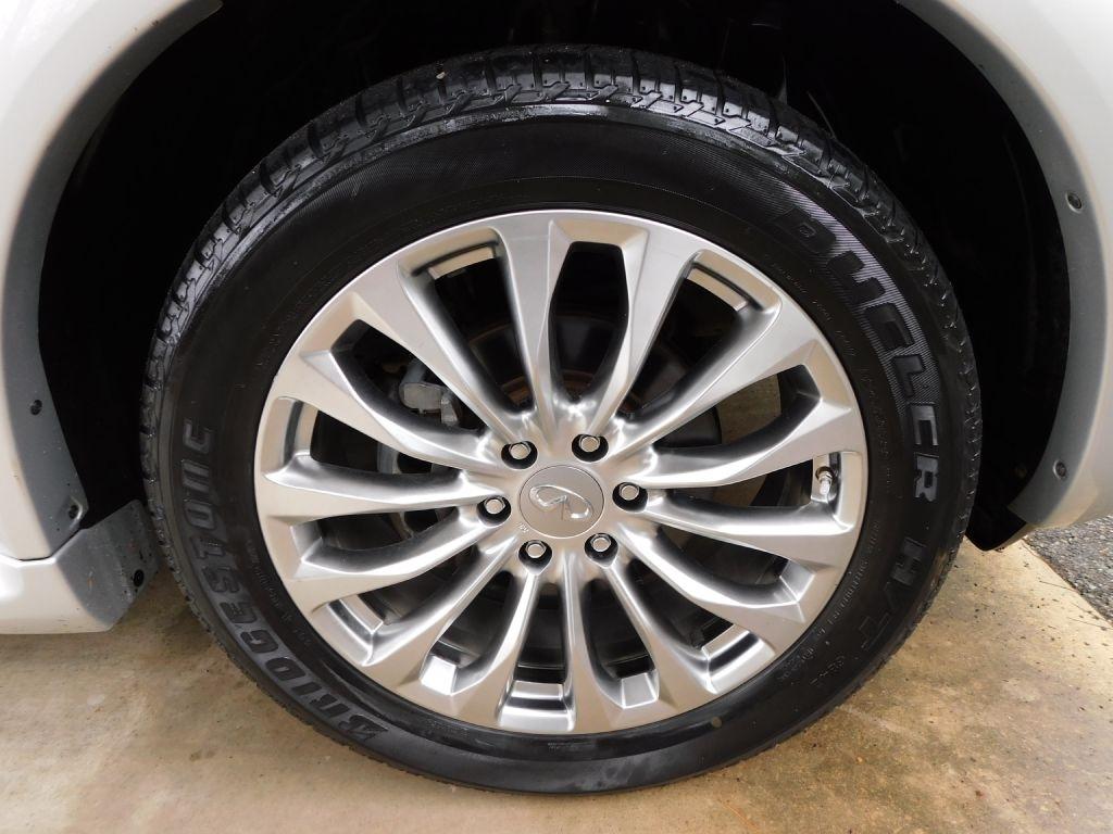 Infiniti QX80 Base 4D SUV RWD 2017