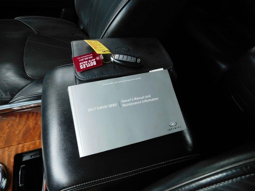 Infiniti QX80 Base 4D SUV RWD 2017