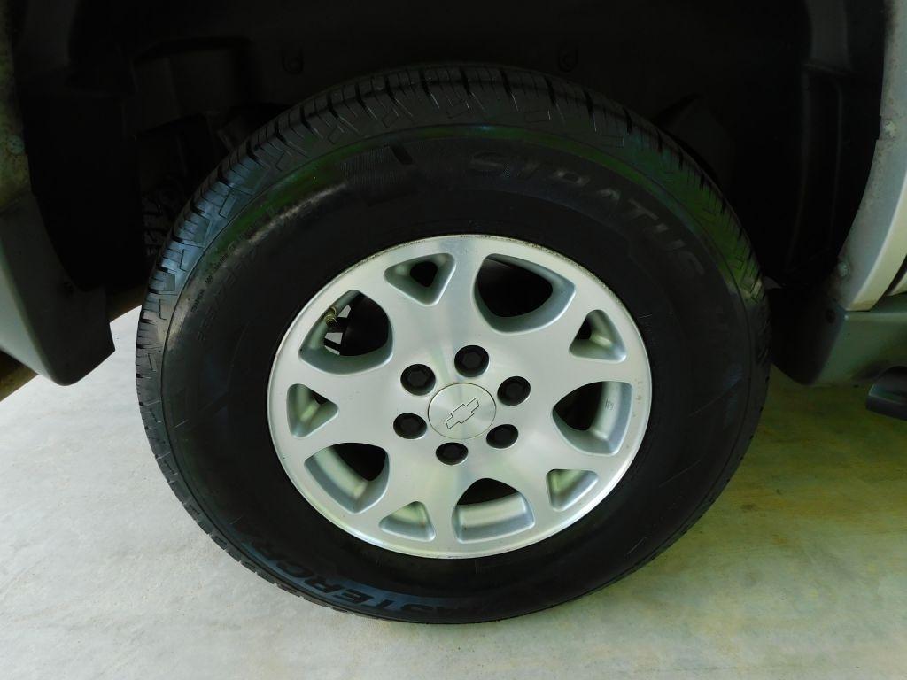 Chevrolet Tahoe 4WD 2004