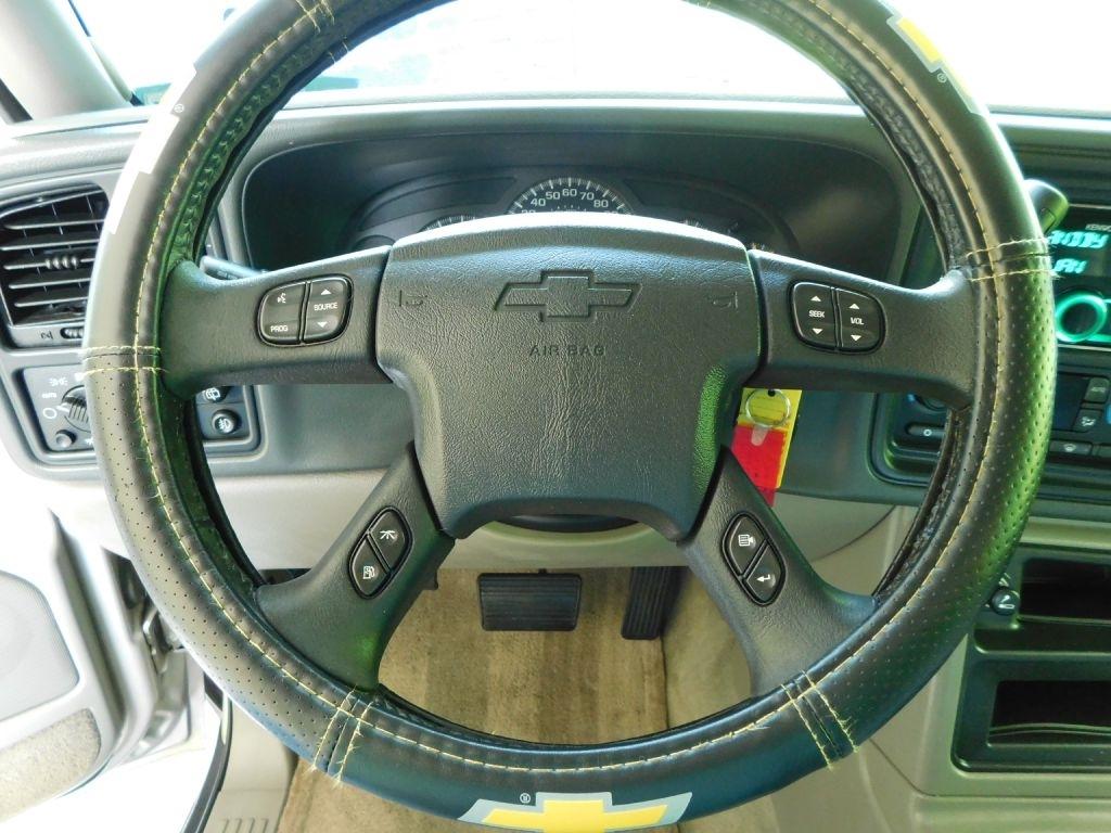 Chevrolet Tahoe Z71 4D SUV 4WD 2004
