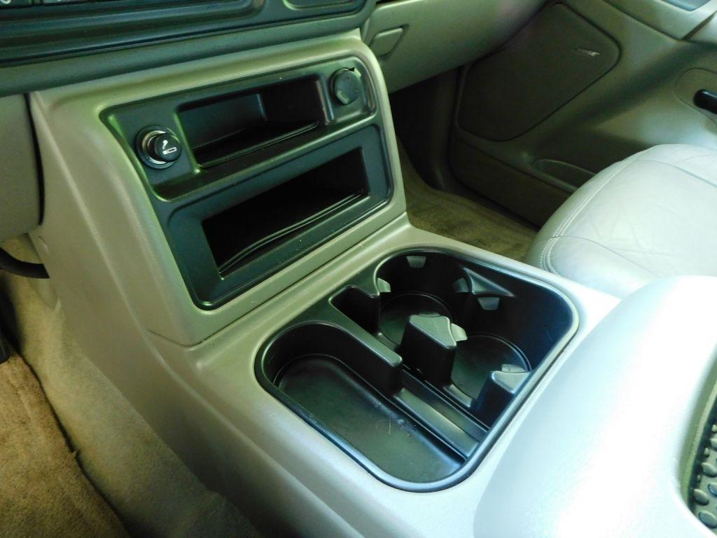 Chevrolet Tahoe Z71 4D SUV 4WD 2004