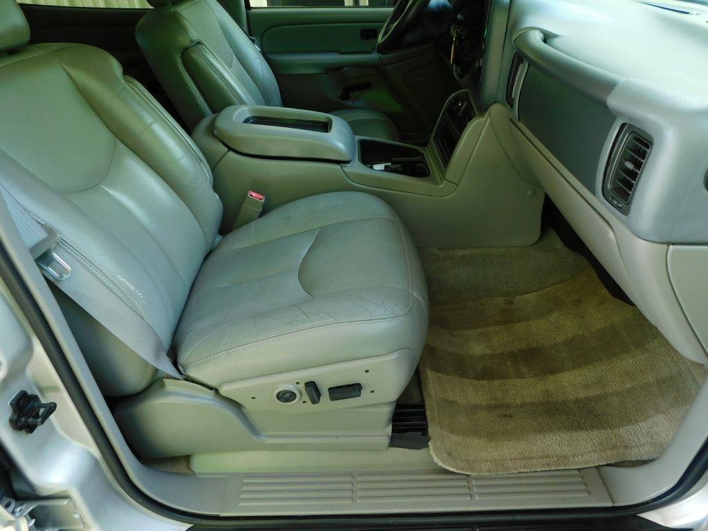 Chevrolet Tahoe Z71 4D SUV 4WD 2004