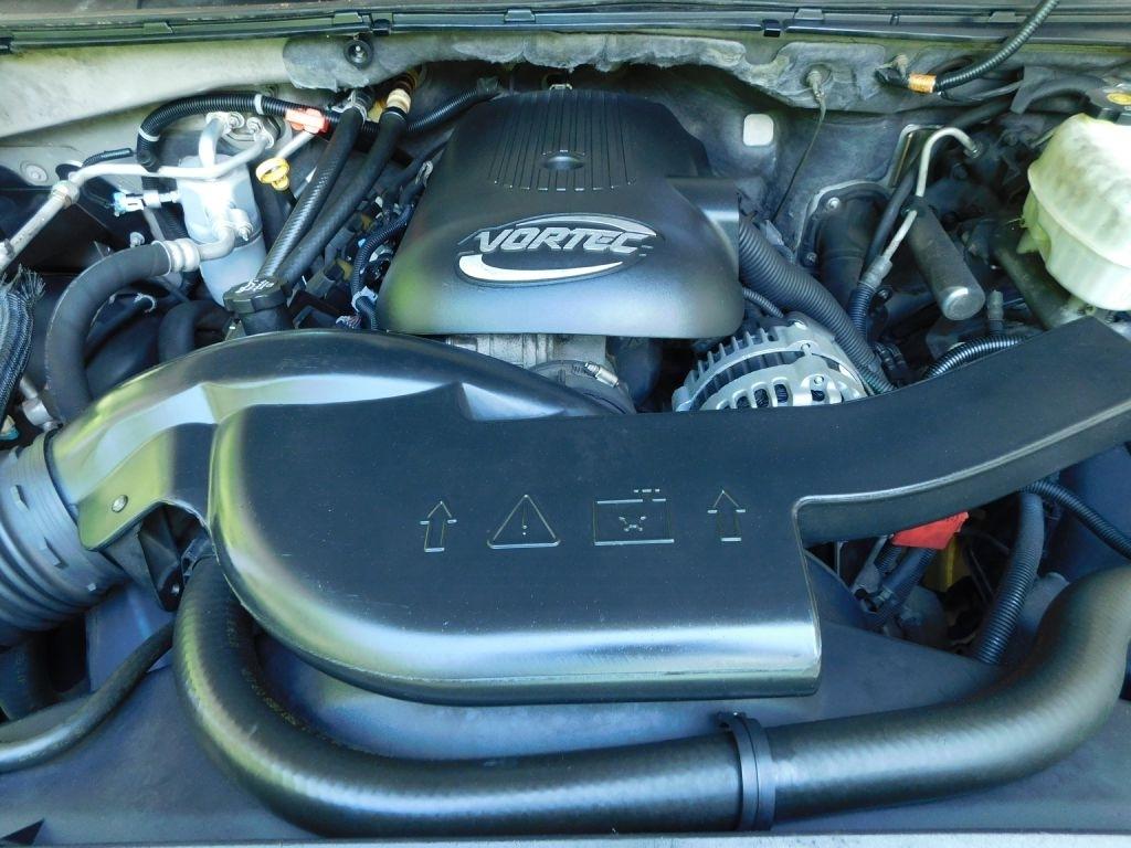 Chevrolet Tahoe Z71 4D SUV 4WD 2004