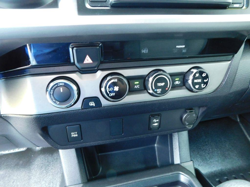 Toyota Tacoma SR5 Double Cab Long Bed V6 6AT 4WD 2016