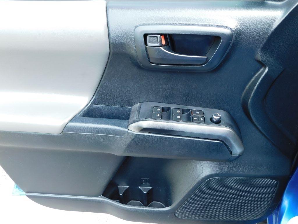 Toyota Tacoma SR5 Double Cab Long Bed V6 6AT 4WD 2016