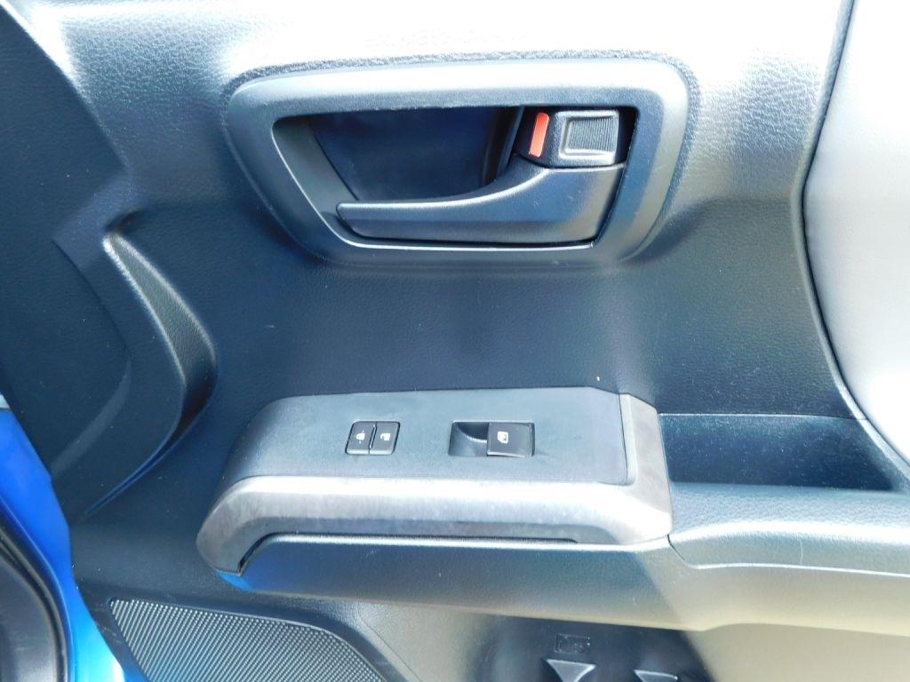 Toyota Tacoma SR5 Double Cab Long Bed V6 6AT 4WD 2016