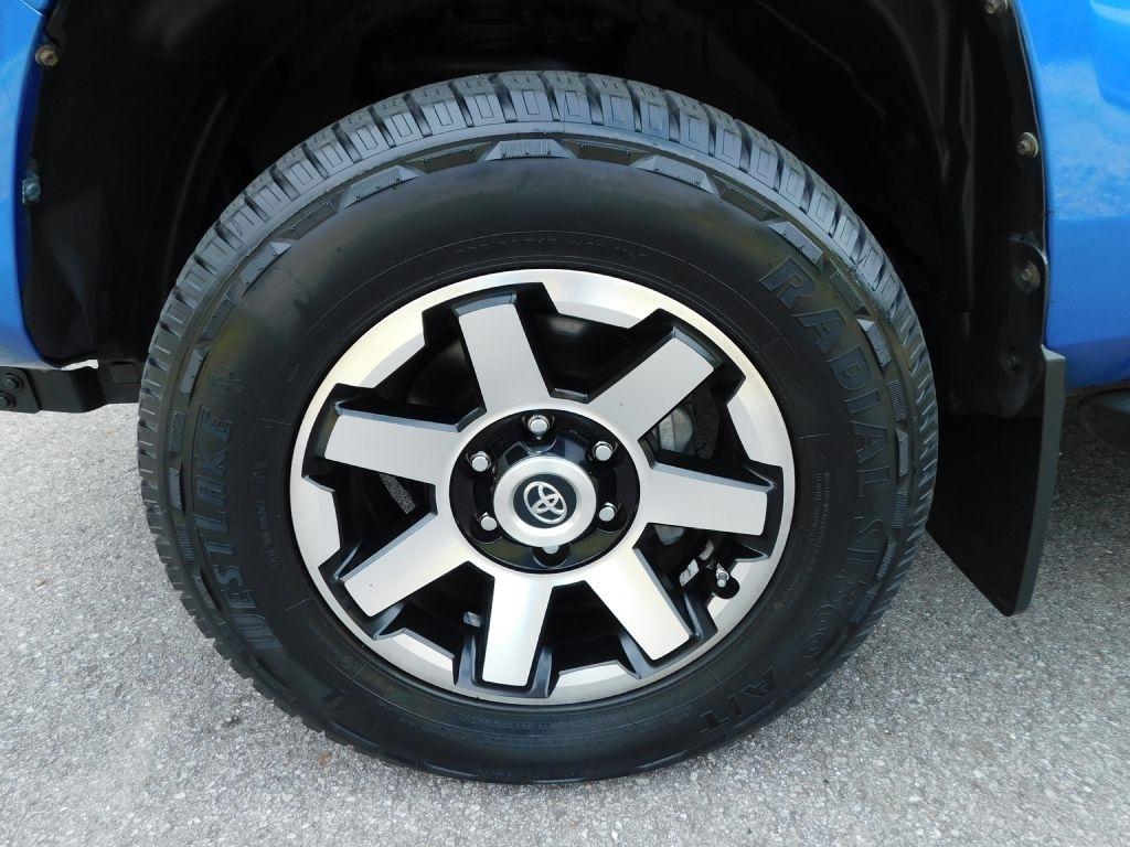 Toyota Tacoma SR5 Double Cab Long Bed V6 6AT 4WD 2016