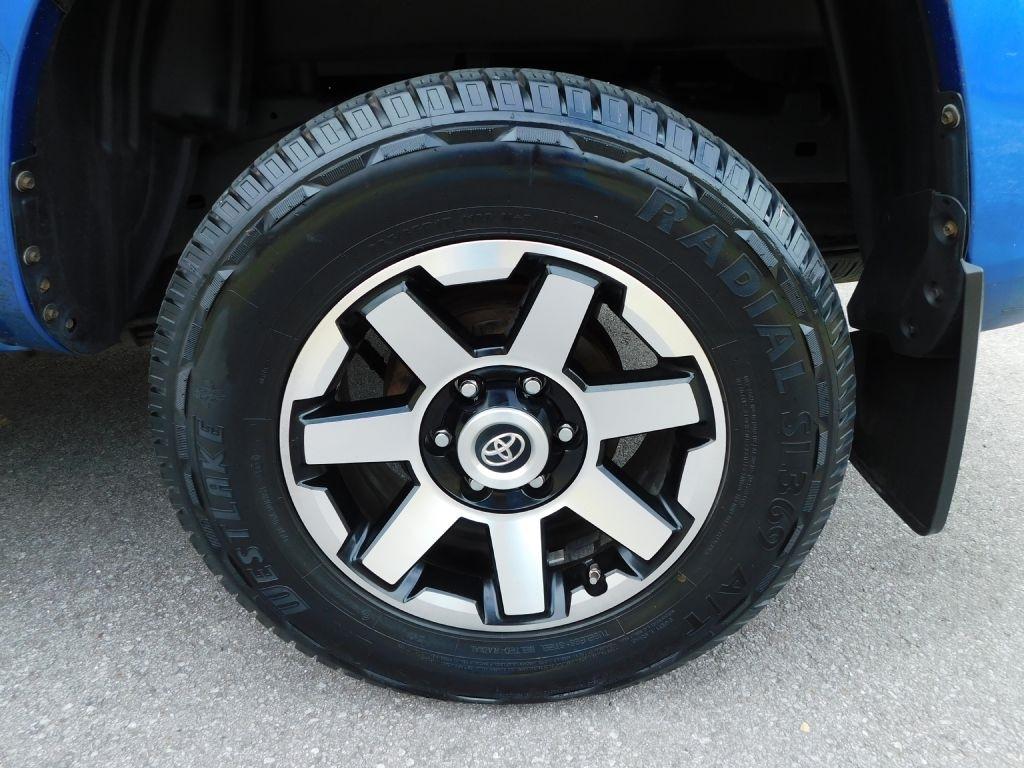 Toyota Tacoma SR5 Double Cab Long Bed V6 6AT 4WD 2016