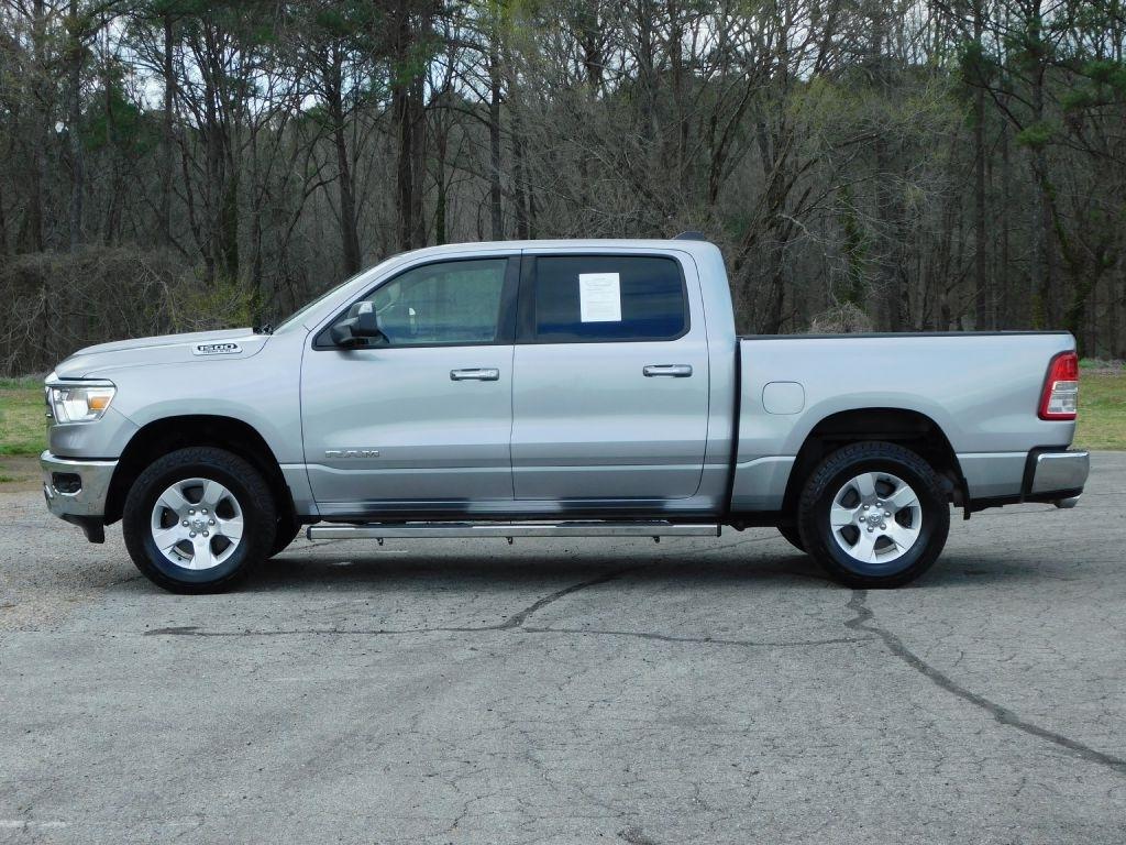 RAM 1500 Big Horn Crew Cab SWB 4WD 2020