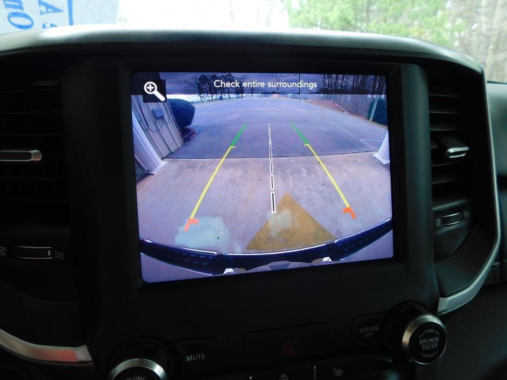 RAM 1500 Big Horn Crew Cab SWB 4WD 2020