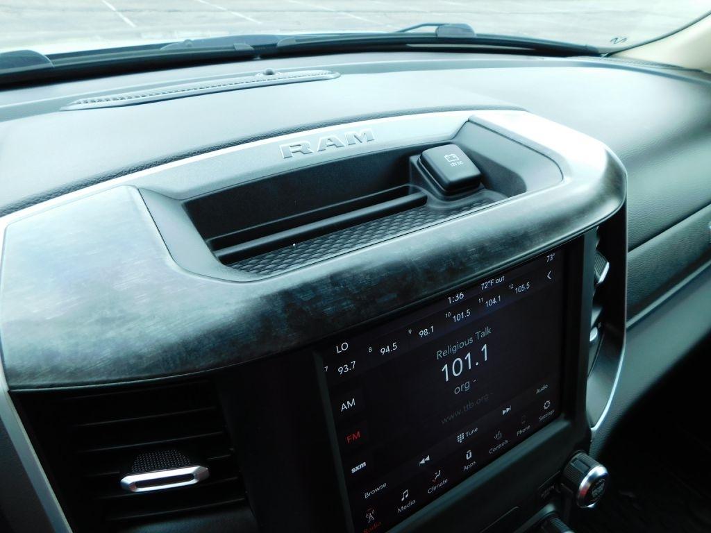 RAM 1500 Big Horn Crew Cab SWB 4WD 2020